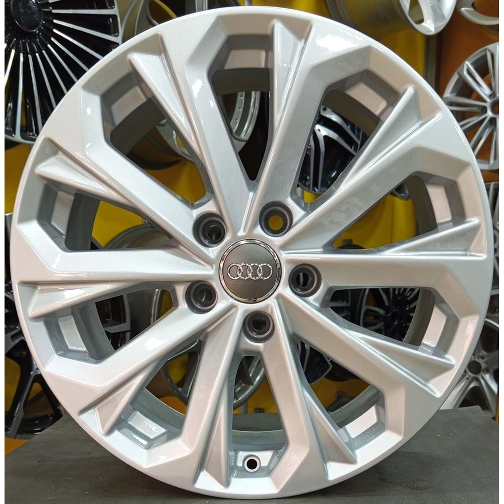 17X7.5 ÇIKMA JANT 5X112 ET 38 OEM AUDİ