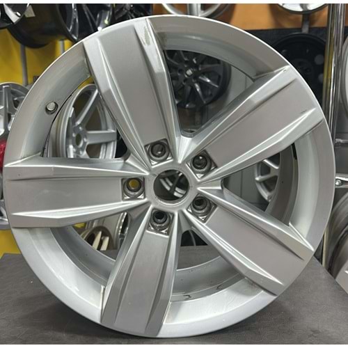 17 ÇIKMA JANT 5X112 PASSAT OEM