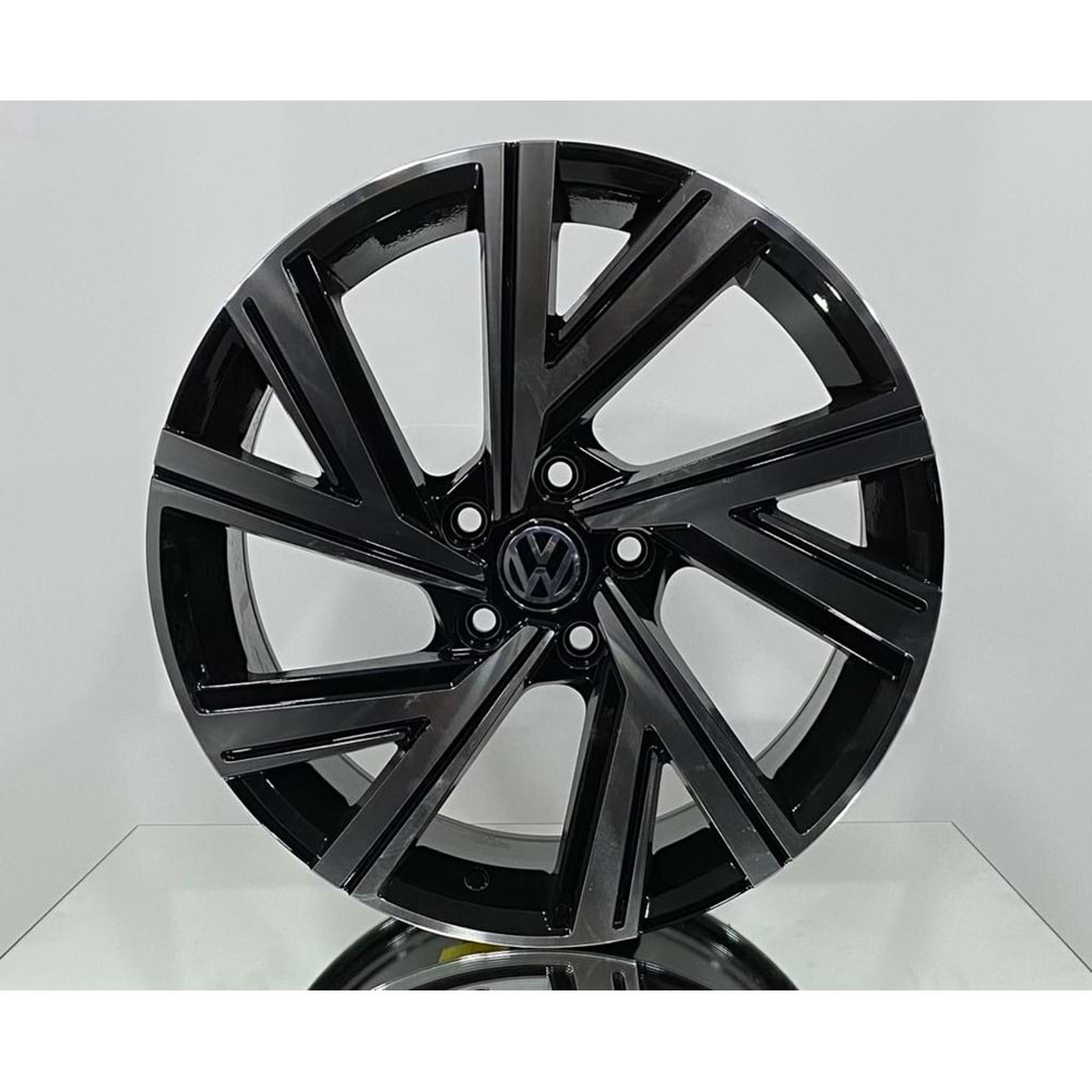 18X8 JANT BK 5805 5X112 ET45-57,1 BLACK MACHINED