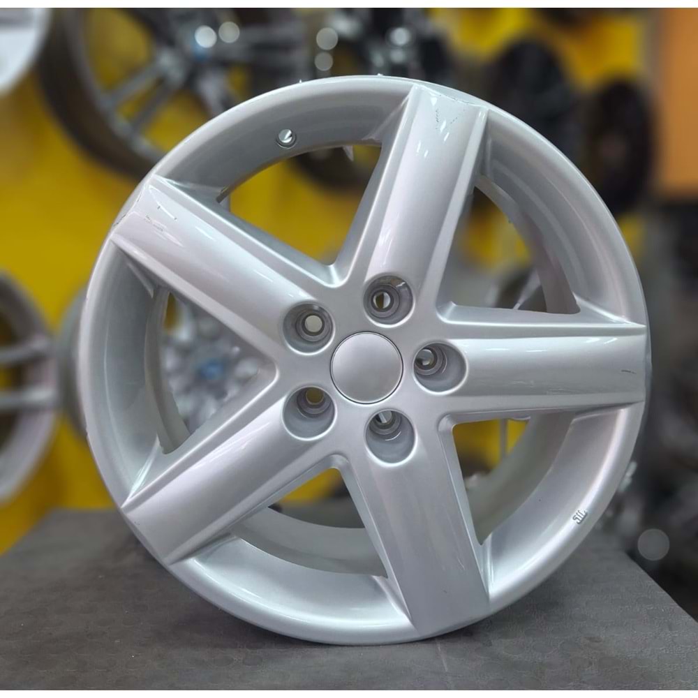 17X7. 5X112 AUDİ ÇIKMA JANT