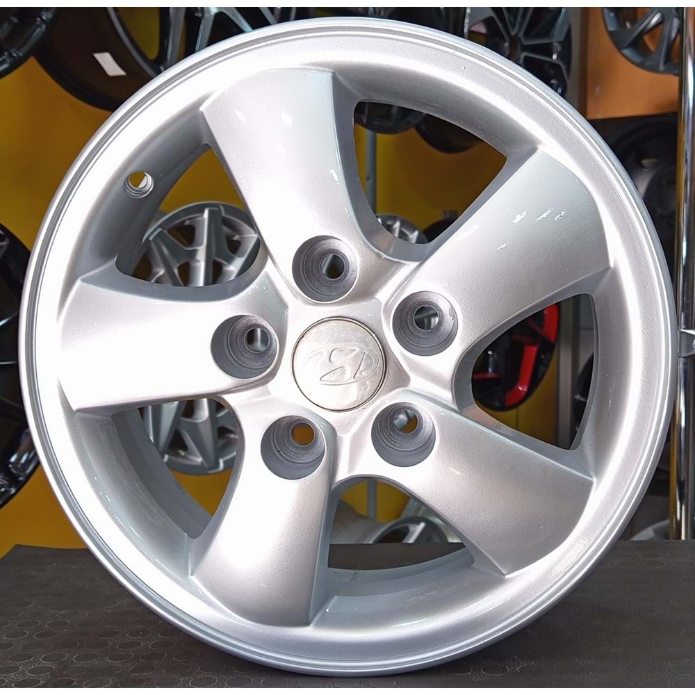 15X6 ÇIKMA JANT 5X120 ET:40 OEM HYUNDAİ STAREX