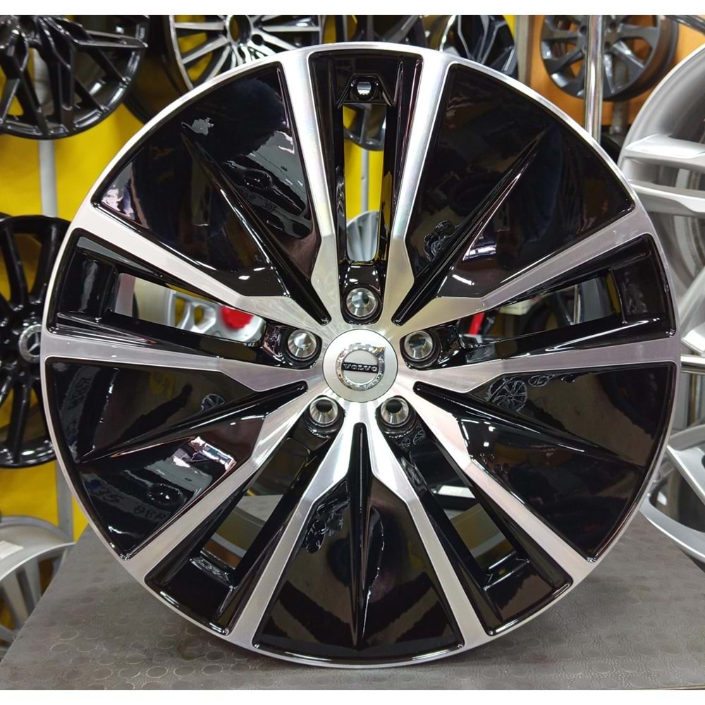 19X8 JANT ORJİNAL VOLVO 5X108 ET42,5 63,4 BLACK DİAMOND