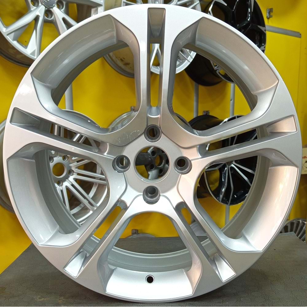17X7 ÇIKMA JANT 4X100 ET:40 REPLİKA RENAULT CLİO GTLİNE