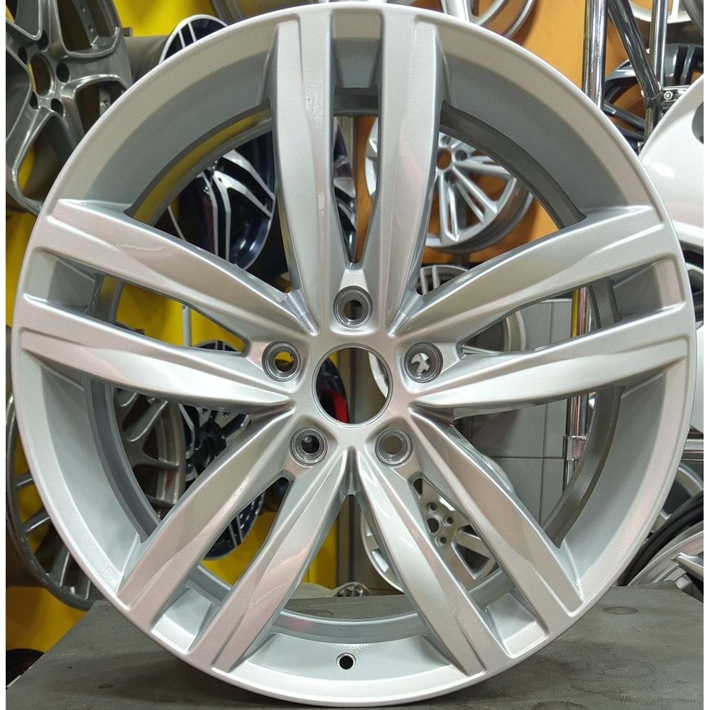 18X7.5 ÇIKMA JANT 5X112 ET 45 REPLİKA